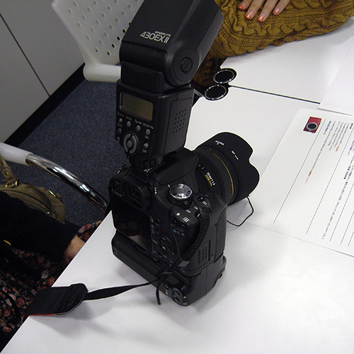 野村さんの愛機はキヤノン「EOS Kiss X3」。2009年に発売されたデジタル一眼レフカメラで、エントリー向けの機種ですが、豊富なレンズラインアップを利用できます