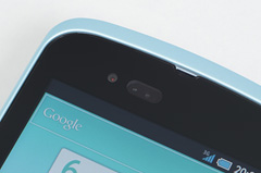 本体画面上部にインカメラを搭載