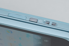 本体側面に専用の「シャッターキー」を搭載