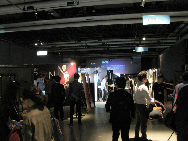 50点を超える企画展示に加え、シンポジウムやセミナー、ワークショップや映像の上映が連日行われる。