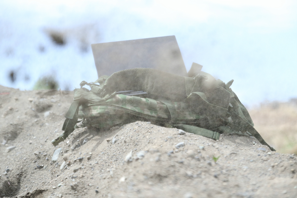 砂埃や粉塵などにさらされるのは、ノートPCにとって脅威以外の何ものでもない！