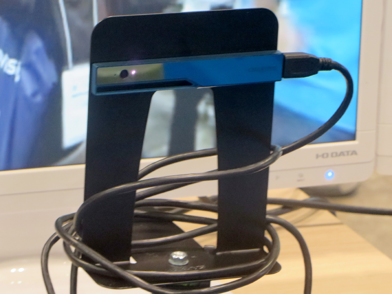 拠点Aで人物をスキャンするために設置されたRealSense