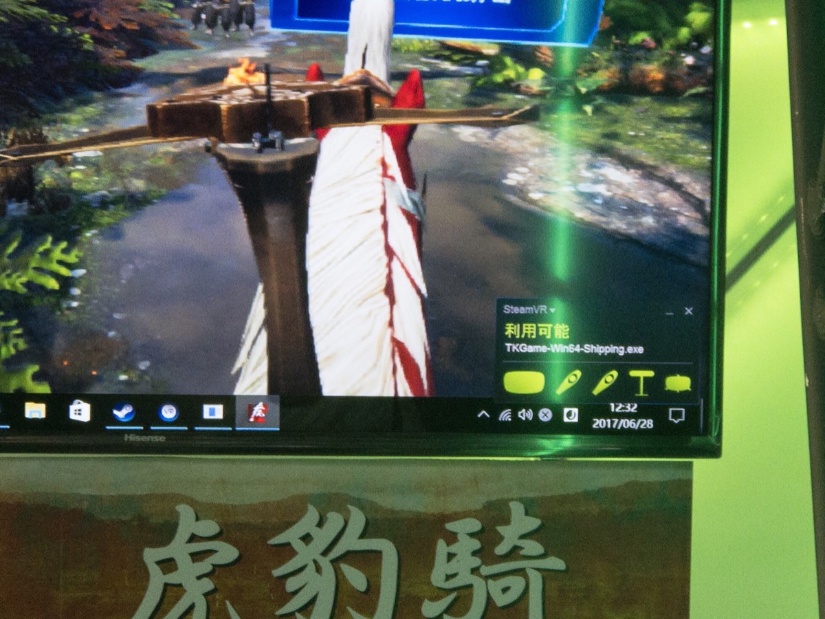 「pico neo dk s」とPCを接続してのゲームプレイもブースで体験可能。モニター上のデモ画面を見るとSteamVRプラットフォームで動作しているのが確認できました