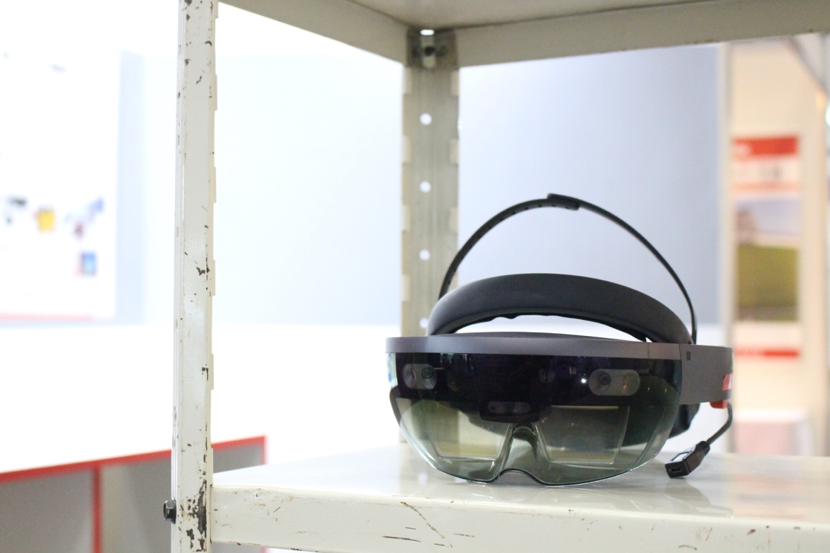 Microsoft HoloLens