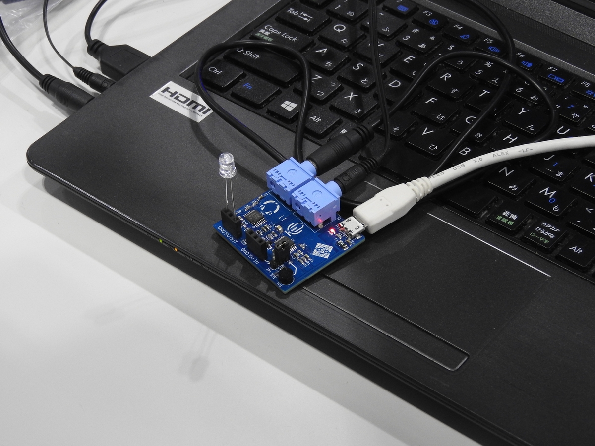 Scartchで気軽に利用できるセンサーボード「いぬボード」