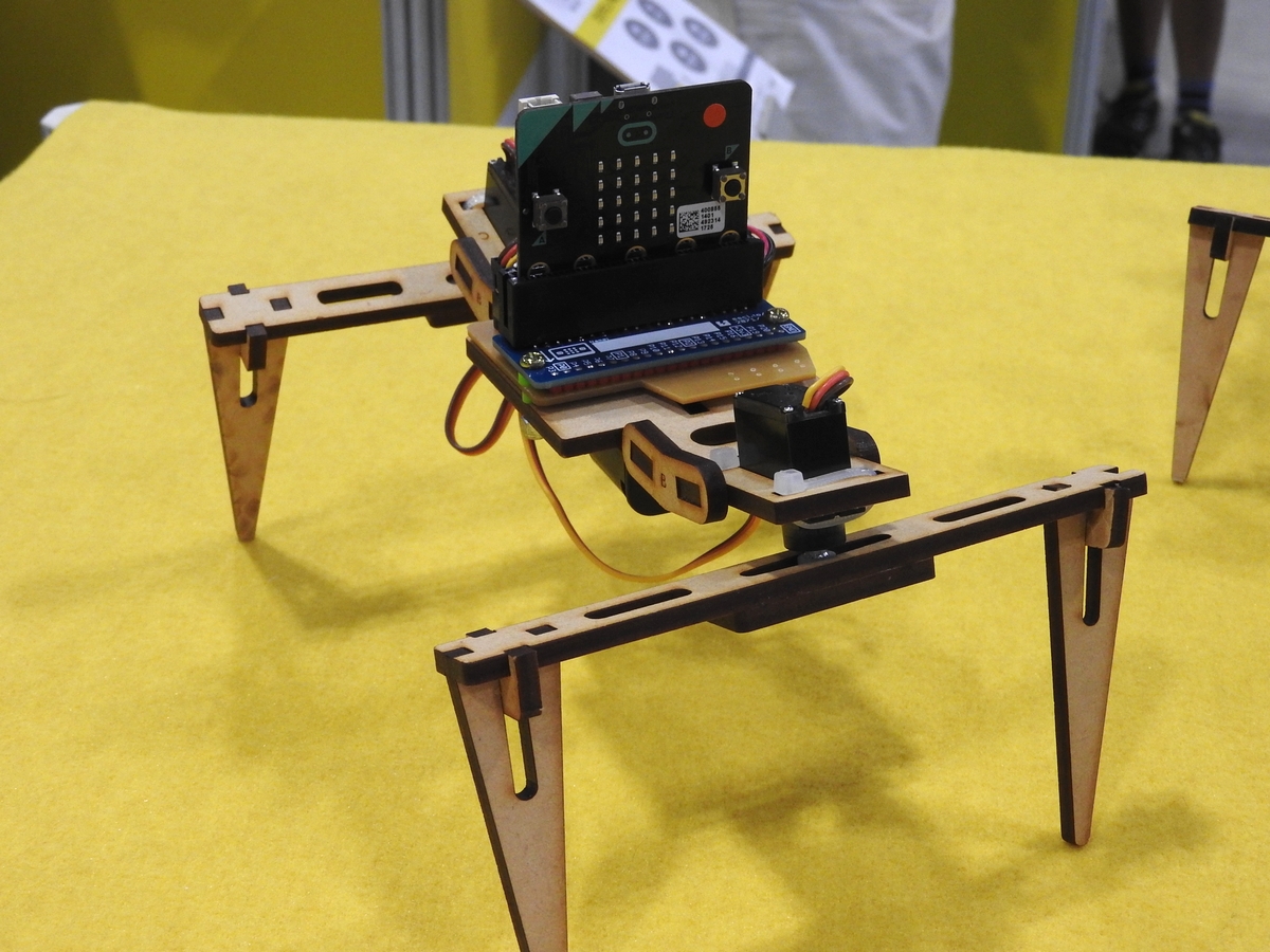 micro:bitを使った4脚ロボット