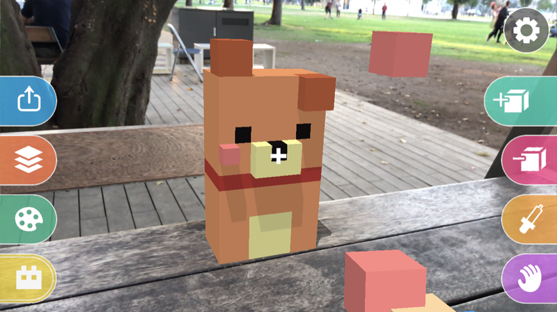 いろんな角度から積み上げるブロック遊びの感覚で、本格的な3Dモデリングができるのがおもしろい。