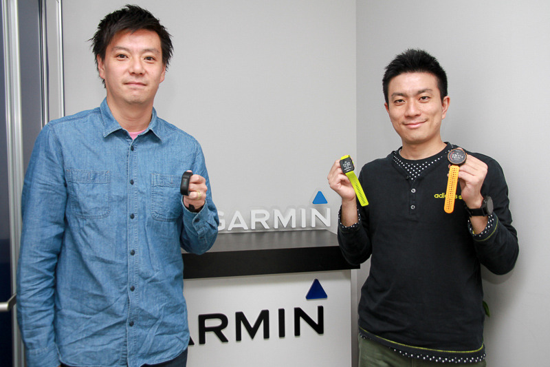 ガーミンジャパン株式会社 マーケティング部の課長代理 田中徳光さん（左）と熊山康夫さん（右）。お二人ともシュッとしてますな、流石です