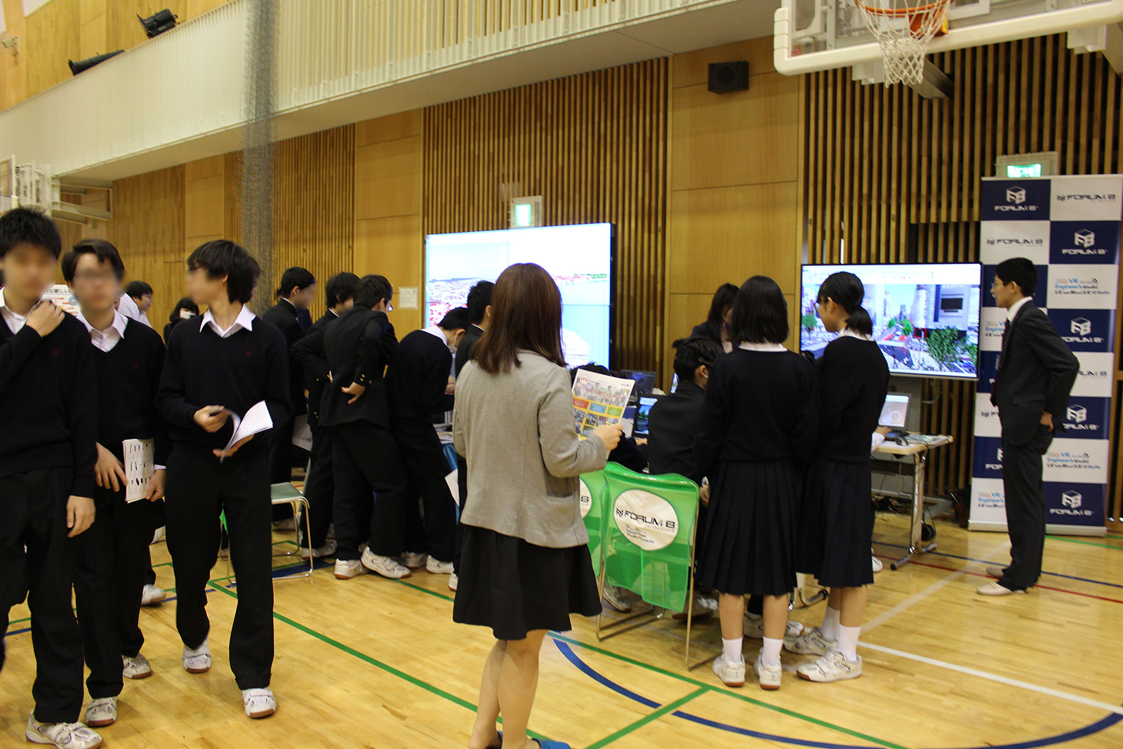 フォーラムエイトの「VRデザインスタジオ UC-win/Road」のソリューション展示