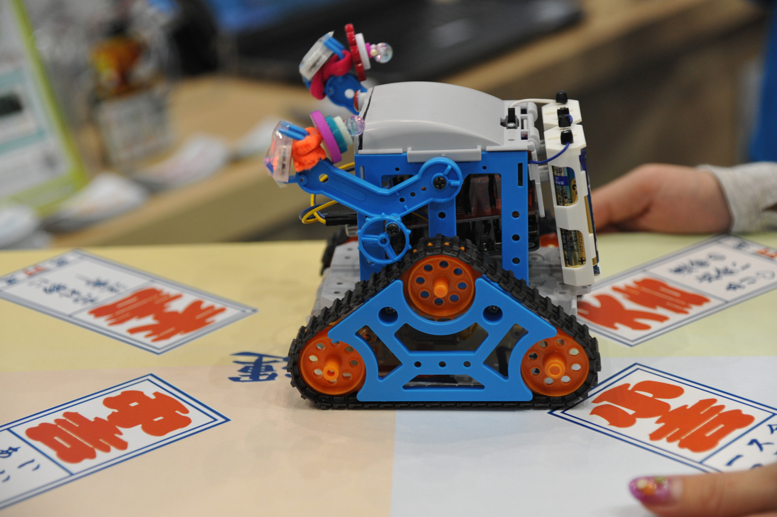 低価格な子供用パソコン Ichigojamを使ったカムロボ、LED電飾付きバージョン