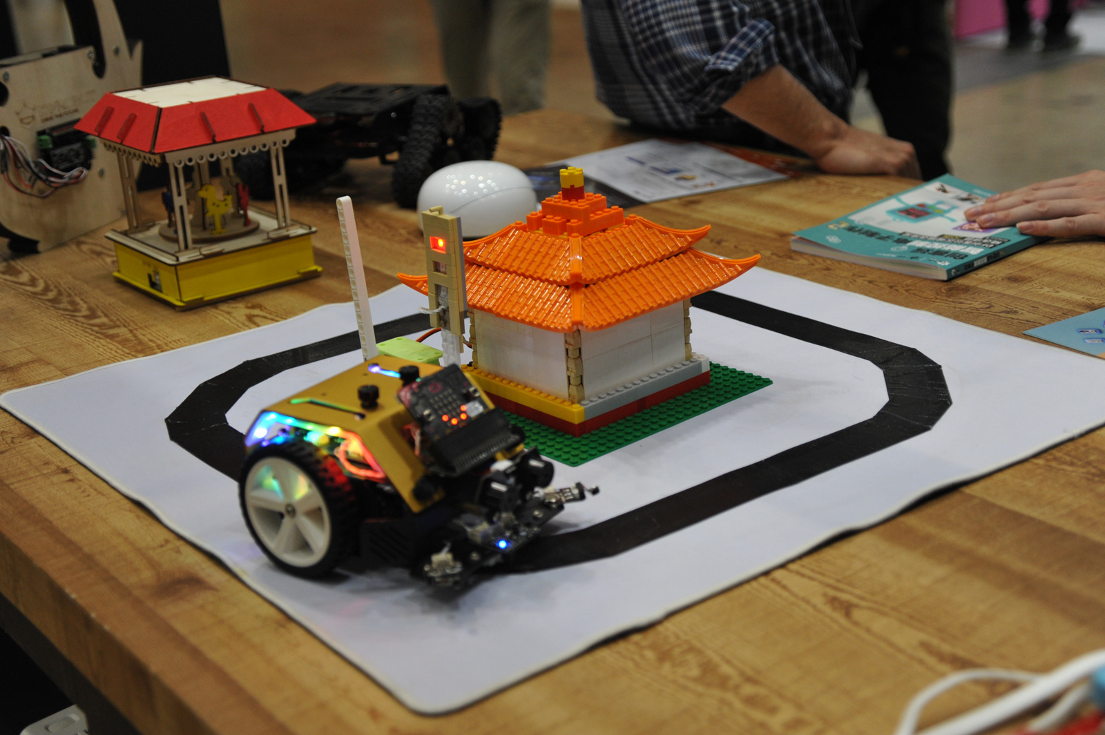 上海のSTEAM教育ベンチャーDFRobot。多数の意欲的なプロダクトを展示、体験ワークショップも開催