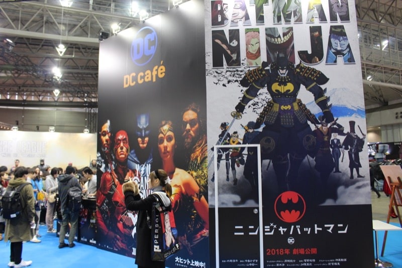 マーベルと並び立つアメコミの雄「DCコミックス」のブース。日本のスタッフによるアニメ「ニンジャバットマン」も大きくフィーチャー