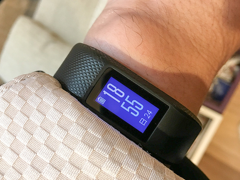 vivosport単体でログを取ると、5時間ぐらいでバッテリーが残り10～20％まで減るのに対して、転送モードはバッテリー長持ち。同じぐらい使ったあとも全然減ってません