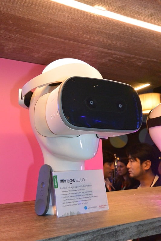 Mirage Soloの発売は2018年の第2四半期で、価格は400ドル以下を予定。Google Daydream View同様、モーションコントローラーがセットになっている