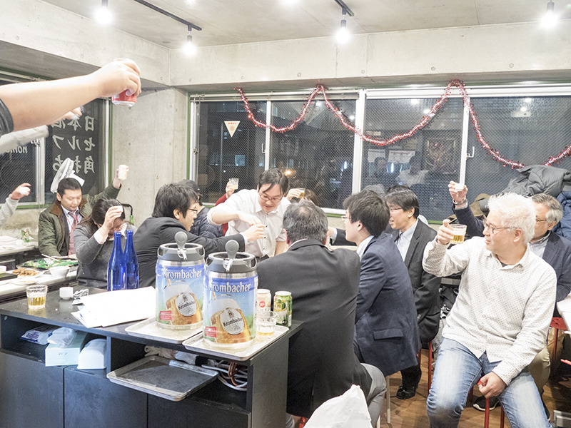 持ち込み可能なお店や花見などに便利
