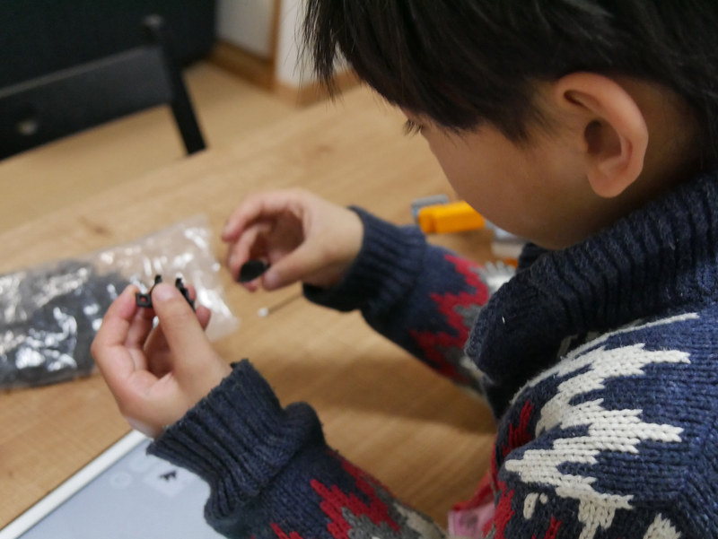 8歳の子どもが一人で十分に組み立て可能