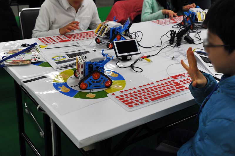 ケーブルをはずしてじゃんけんプログラムを試してみる