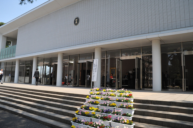 会場となった児玉九十記念講堂