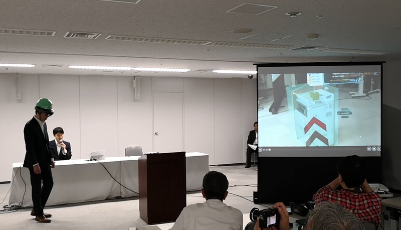 今回のデモは重畳したCGのプリンターを修理するという内容だったが、実際には工場などの現場で実際の機械などに情報を重畳していくことになる