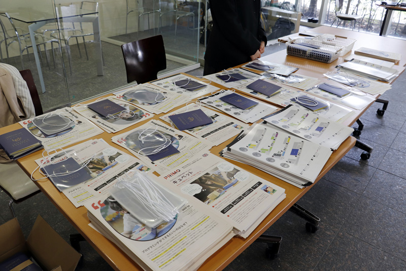 入り口では2日間のプログラムのほかスタンプが集められる「Learner's Passport」も配布