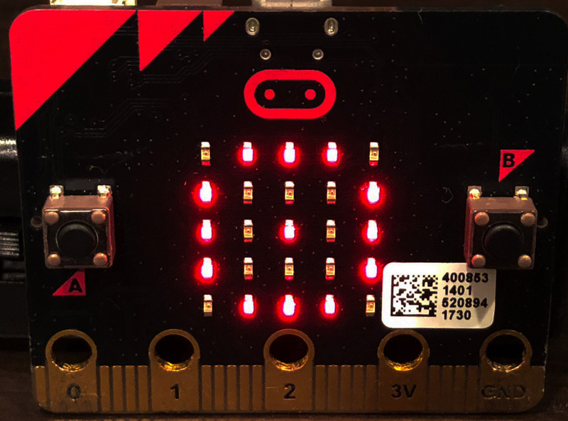 コピーが完了し、中心から外へ波紋が広がるようなアニメーションがスタートすれば、micro:bit側は準備完了となる