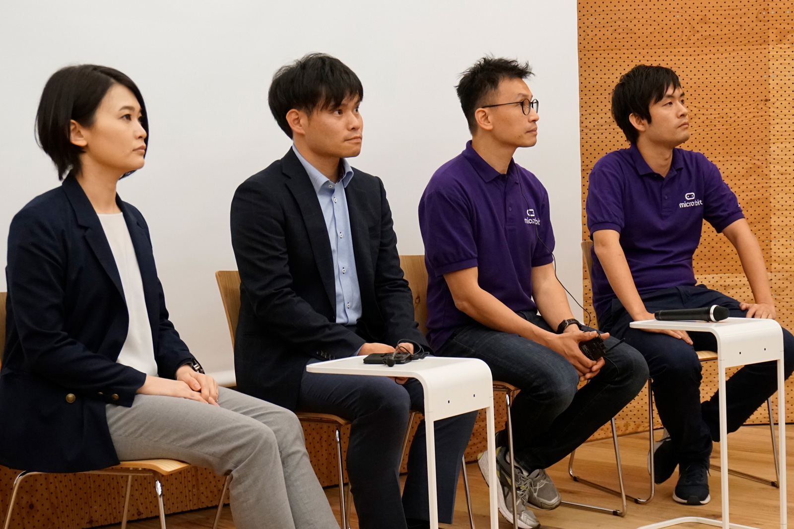 会場からの活発な質問に耳を傾けるパネリスト