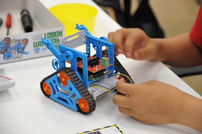 カムロボにIchigoJamとメープルシロップを搭載して接続する