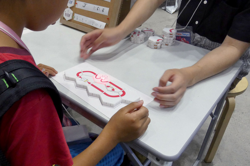 パズルを正しく組み合わせたところ。使うピースの数によって、パズルの難易度を何種類から選べる