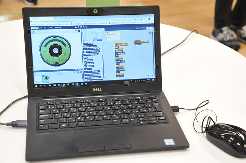 試行錯誤しながらプログラミングする子どもたちと作ったプログラムの例