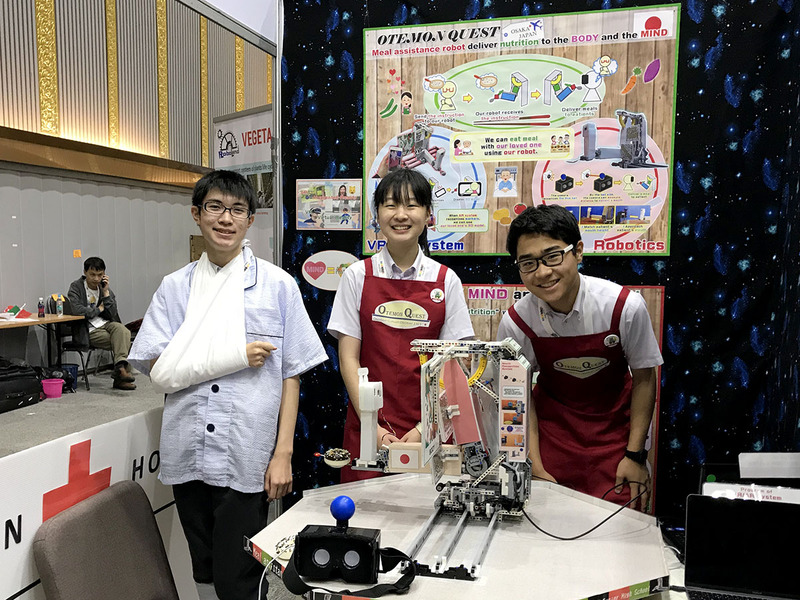 全力を出し切った笑顔の3人