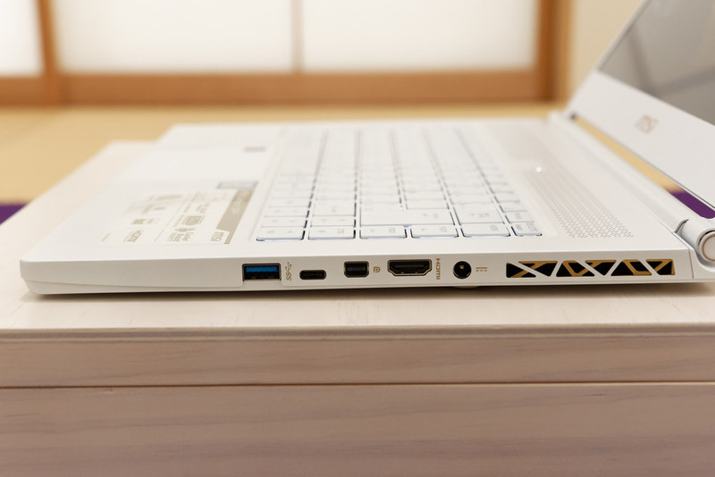 「MSI P65 Creator 8RF-777JP」はThunderbolt 3ポートを備える
