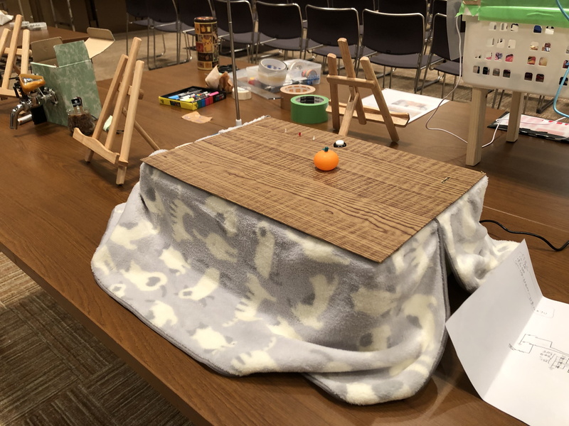 遠田陽紀さん（中1）作「こたつ型自販機」、使用言語はIchigoJam BASIC