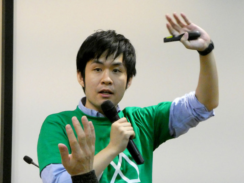 特別講演に登壇した未踏ジュニア代表の鵜飼佑氏