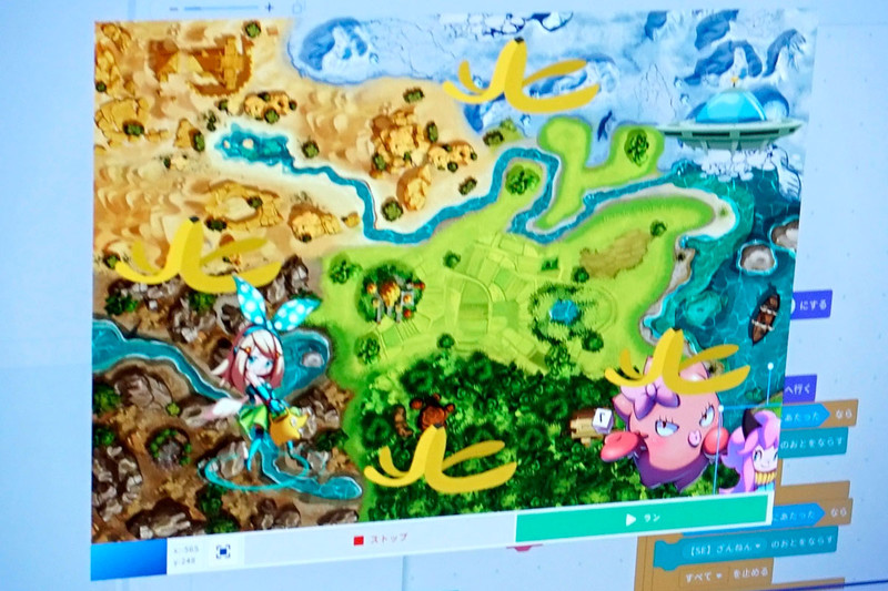 マウスで動かし障害を避けてゴールに誘導するという同じ機能のゲームでも、演出次第でイルカの宝探し、バスケットボール、バナナの皮を避けるなど、全く違う作品になる