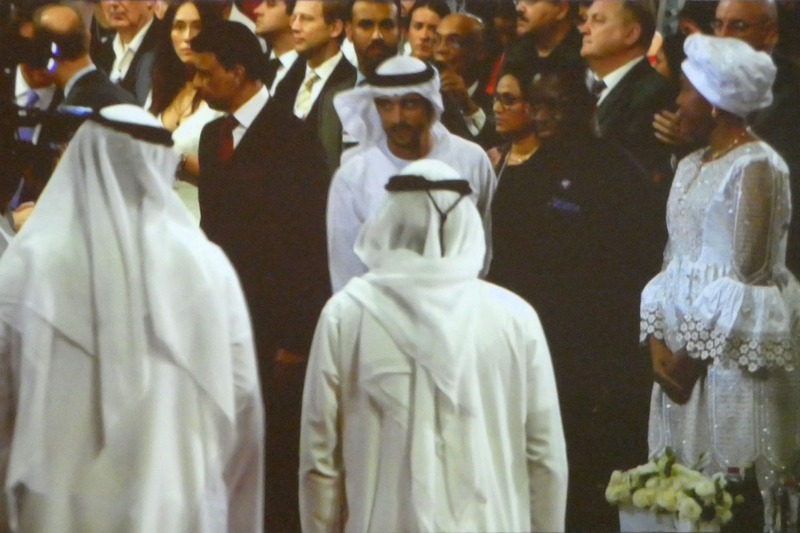 アラブ首長国連邦副大統領兼首相およびドバイの首長であるHH Sheikh Mohammed bin Rashid Al Maktoum氏が登場