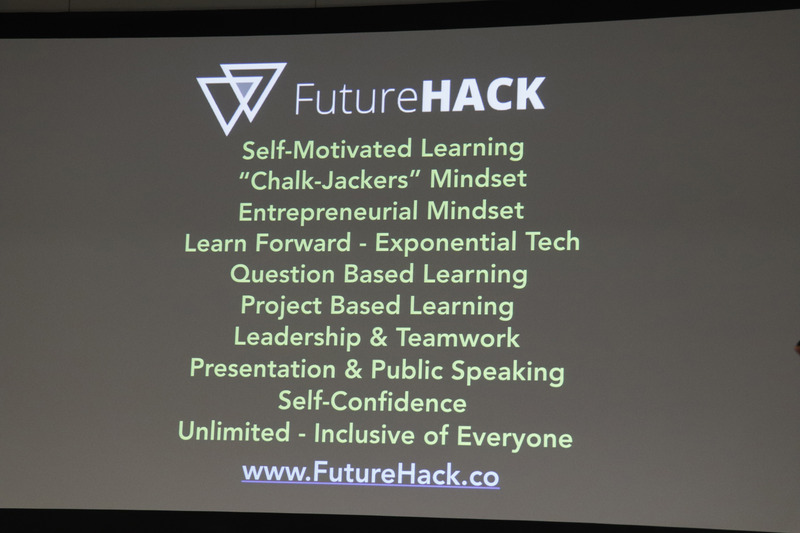 FutureHackが作る学習者の将来像は、「自己学習」「疑問を元にした学び」「自尊心の確立」などであると説明