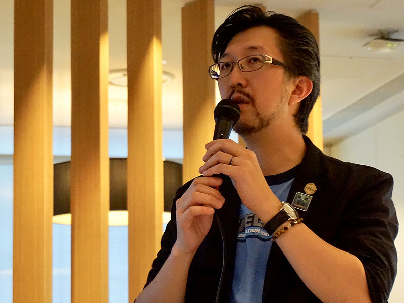 プロのマインクラフターでもあるタツナミシュウイチ氏（明治大学サービス創新研究所・プロスタキッズ）は、マインクラフトがいかに学習に活用できるかについて発表。「マインクラフトはもはやゲームではなく、学びのプラットフォームである」と述べ、電子回路が学べるレッドストーンや、城づくりの建築で得た学びの経験などについて語った