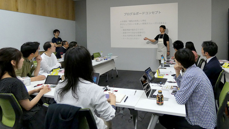 日曜日にもかかわらず、多くの学校関係者が参加した