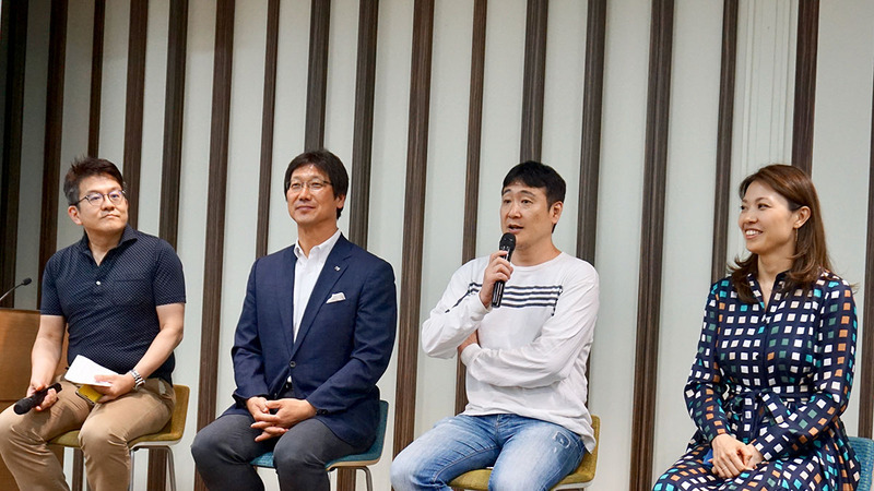 写真左から、経済産業省 教育産業室長 浅野大介氏、立命館大学 副総長 伊坂忠夫氏、デジタルハリウッド大学大学院 教授 佐藤昌宏氏、日本マイクロソフト株式会社 文教営業統括本部 統括本部長 中井陽子氏