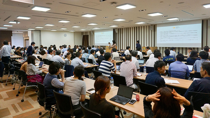 バーキー財団 グローバルティーチャー賞報告会（主催:日本版 Global Teacher Prize 設立準備委員会、協力:日本マイクロソフト株式会社、講談社）には、200名の教育関係者が参加した