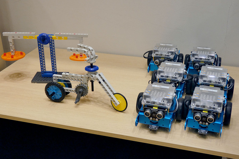 球形ロボット「Sphero」やIoT乾電池「Mabeee」、組み替えできるドローン「Airblock」、持ち運びケースや電池ボックスなどが含まれた「micro:bitはじめてセット」、超音波センサーやスピーカーなども含む「micro:bitアドバンスセット」、世界中で使われている「GIGOブロック」や「mBot」など、SB C&Sが取り扱うSTEM教材は多岐にわたる