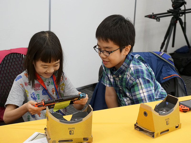 各自のアイディアを生かしてVRゲーム制作を進める