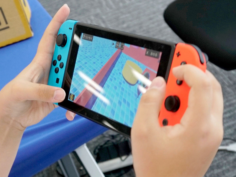 まず通常画面で制作を進め……