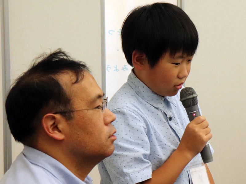 ワークショップの感想を語る子どもたち