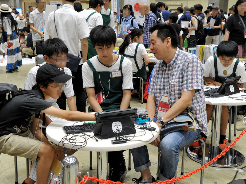 どこかで見たことがある人の姿も……