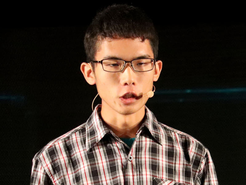 普段からUnityを使っているという函館ラ・サール高等学校 松田活さん（高2）は、モバイル端末用のビジュアルプログラミング言語なども作っているという