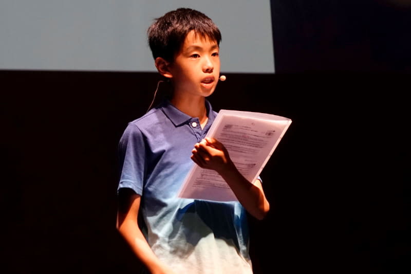 日本の童謡を素材に使うことで日本の紹介も兼ねるという、琴がモチーフのリズムゲームアプリを開発した井上将煌さん