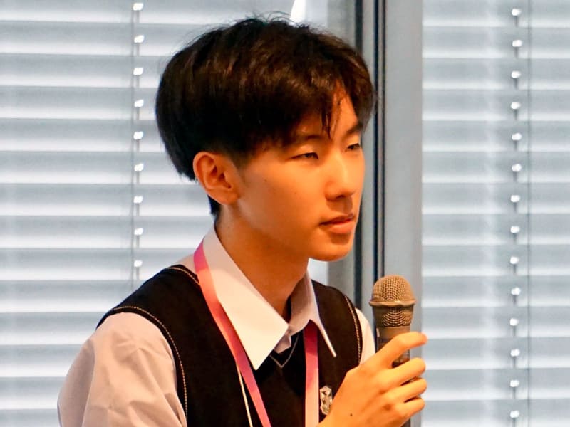 迫田さんは、人気ライトノベル「ソードアート・オンライン」の世界観にある「フルダイブシステム」の実現は可能なのか、という点に興味を持ち、このプロジェクトに取り組んだという