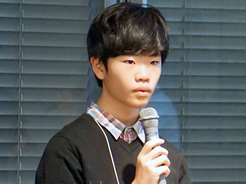 糸井主歩さん（中2）は、チャットを通して人工知能と会話をすることで、話し方や好みなど個性を読み取り成長する、“世界にひとつのAI”を作ることができるウェブアプリケーション「pirka」を開発