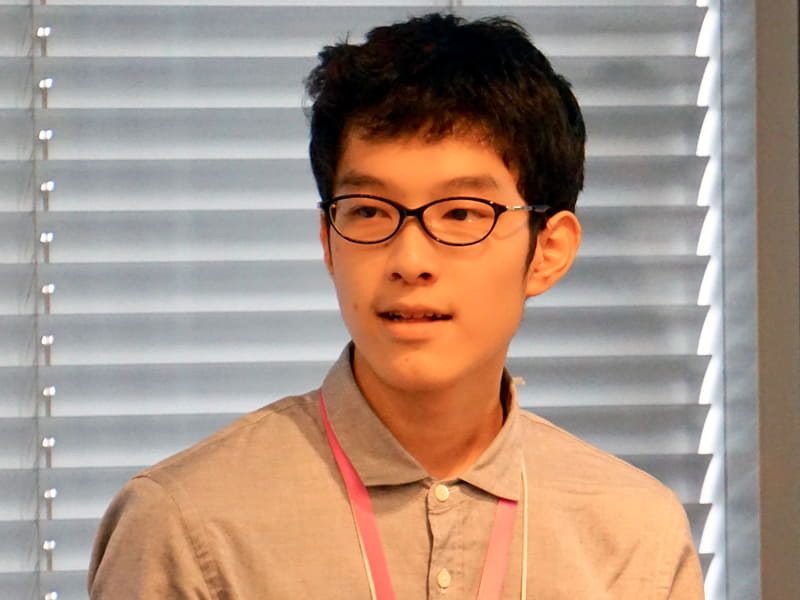 和泉田済人さん（高1）は、ゲームプレイヤーが多用する「Discord」を使い、お金や職業など現実と同じような環境の仮想経済シミュレーションプラットフォーム「Tea」を開発